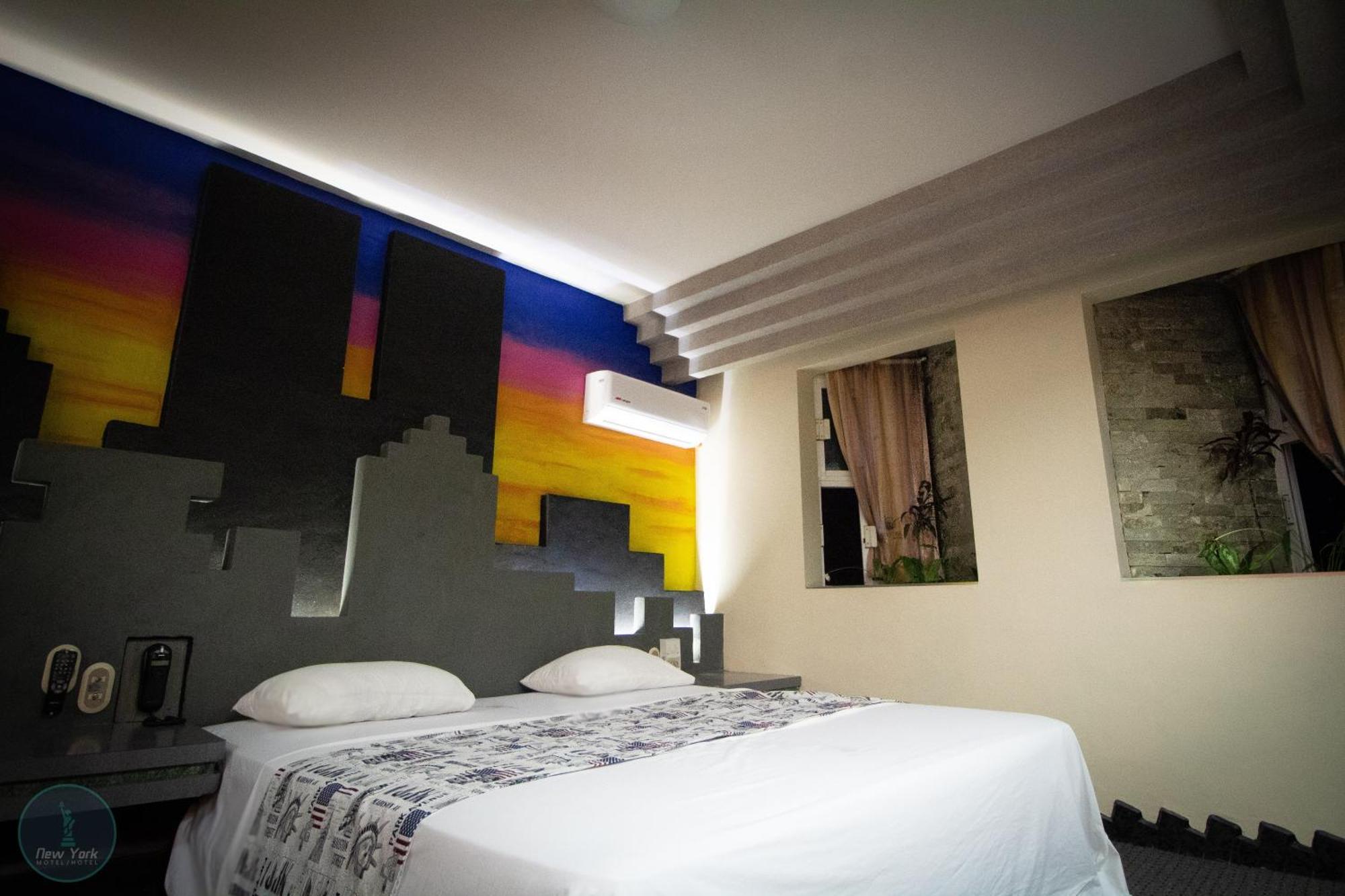 New York Hotel/Motel Orizaba  Exterior photo