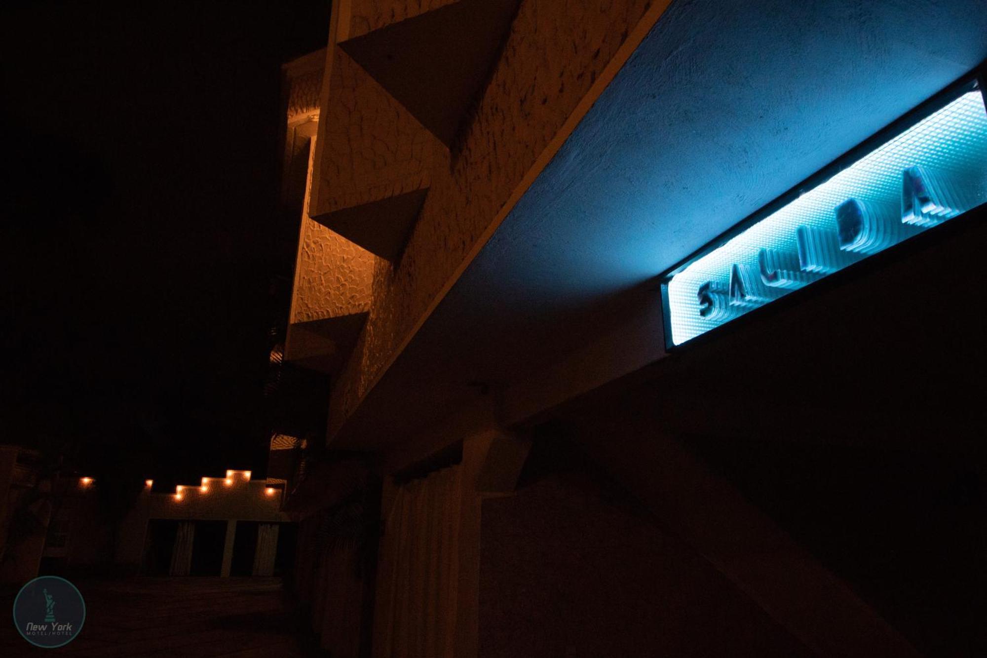 New York Hotel/Motel Orizaba  Exterior photo