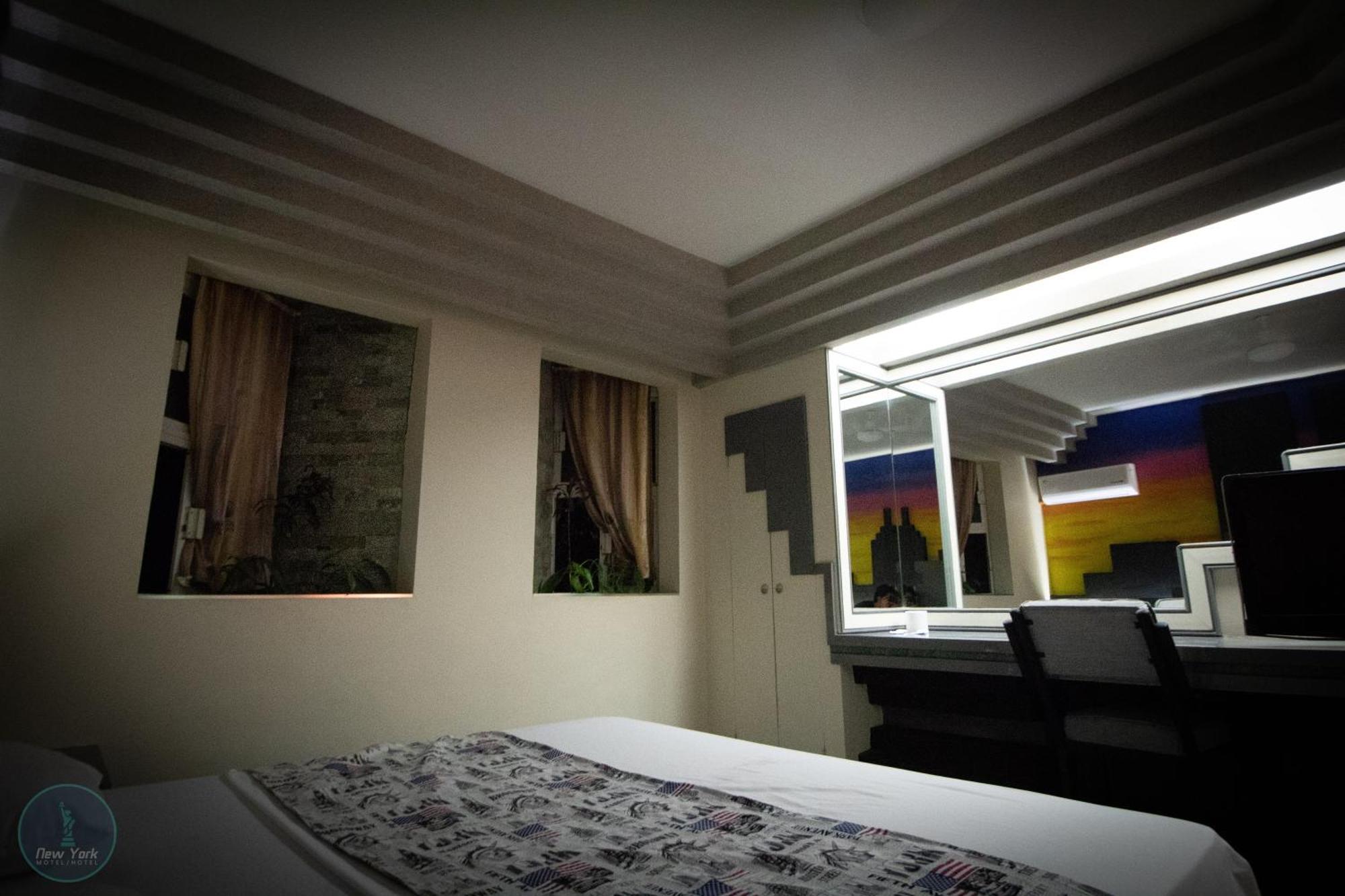 New York Hotel/Motel Orizaba  Exterior photo